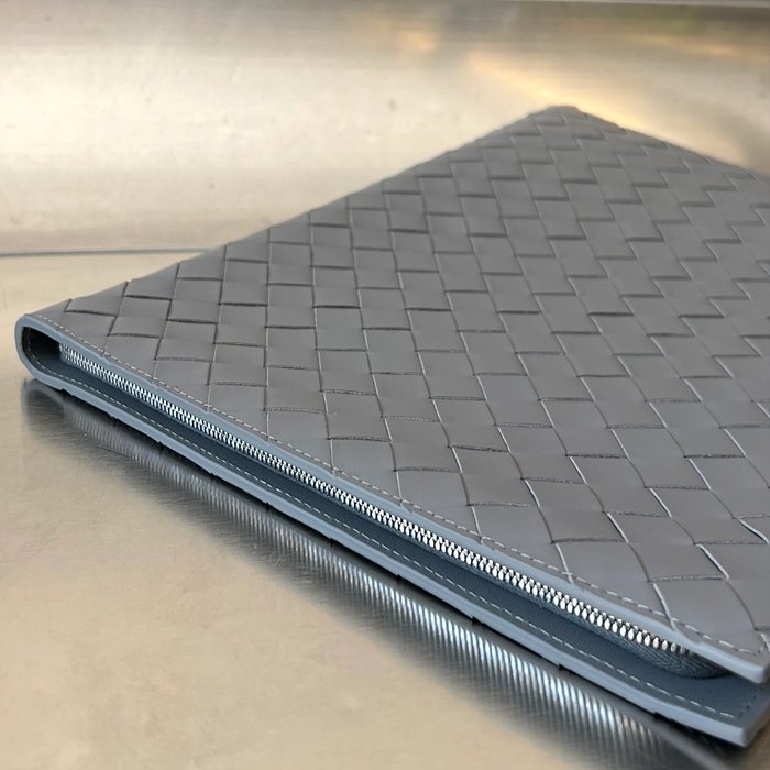 보테가베네타 하프 지퍼 파우치 클러치백 (10COLOR) 레플리카 미러급 SA급 S급 고퀄리티  [남성여성공용] - best 36