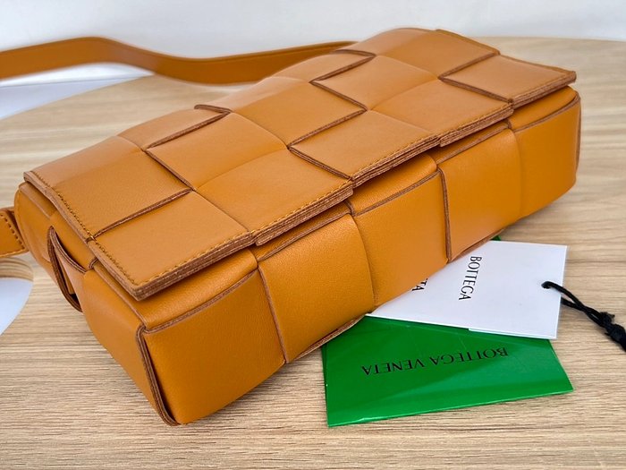 보테가 레플리카 인트레치아토 카세트백 578004 35