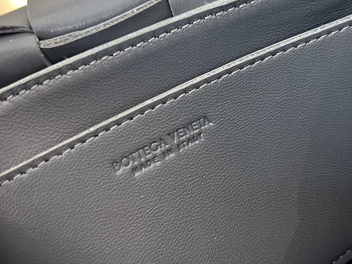 보테가베네타 스몰 카세트 큐브백 레플리카 미러급 SA급 S급 고퀄리티 가방 크로스백 [남성여성공용] 최상급 하이엔드 - best 36