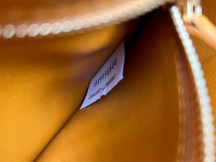 보테가 레플리카 인트레치아토 카세트백 578004 36