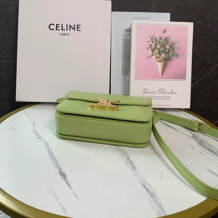 셀린느 레플리카 샤이니 카프스킨 틴 트리오페 백 188423BF4 40