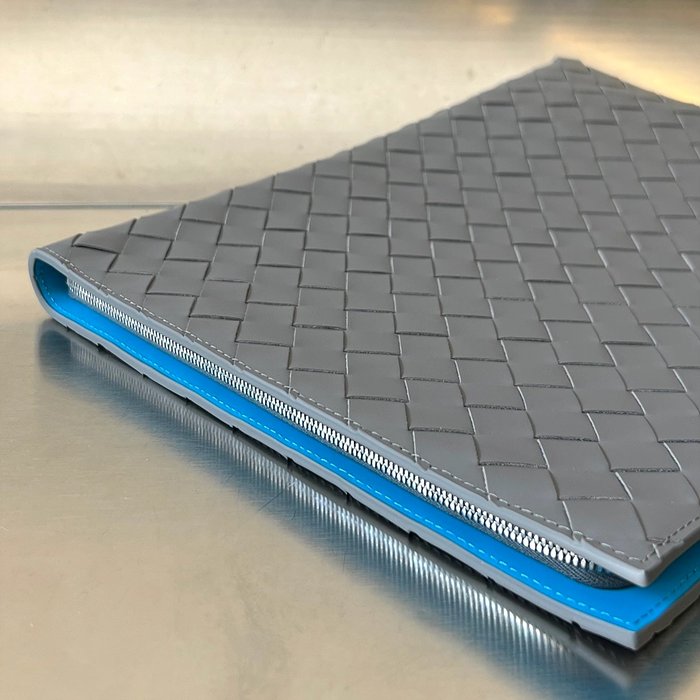 보테가베네타 하프 지퍼 파우치 클러치백 (10COLOR) 레플리카 미러급 SA급 S급 고퀄리티  [남성여성공용] - best 41