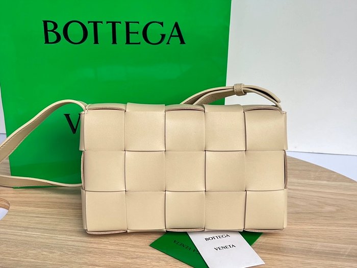 보테가 레플리카 인트레치아토 카세트백 578004 41