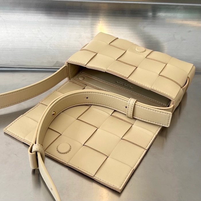 보테가베네타 스몰 카세트 큐브백 레플리카 미러급 SA급 S급 고퀄리티 가방 크로스백 [남성여성공용] 최상급 하이엔드 - best 44