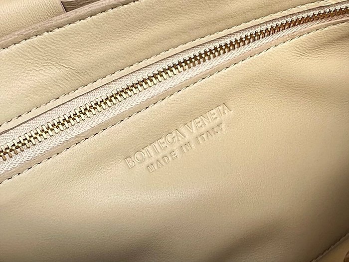 보테가 레플리카 인트레치아토 카세트백 578004 45