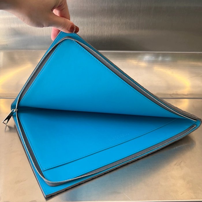 보테가베네타 하프 지퍼 파우치 클러치백 (10COLOR) 레플리카 미러급 SA급 S급 고퀄리티  [남성여성공용] - best 47