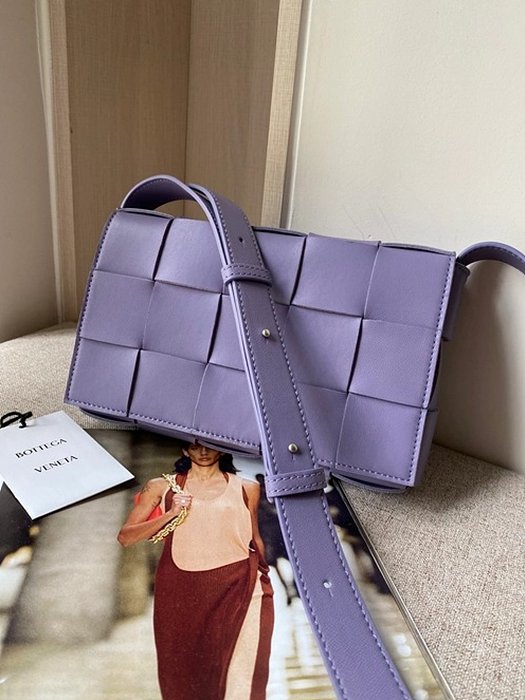 보테가 레플리카 인트레치아토 카세트백 578004 60