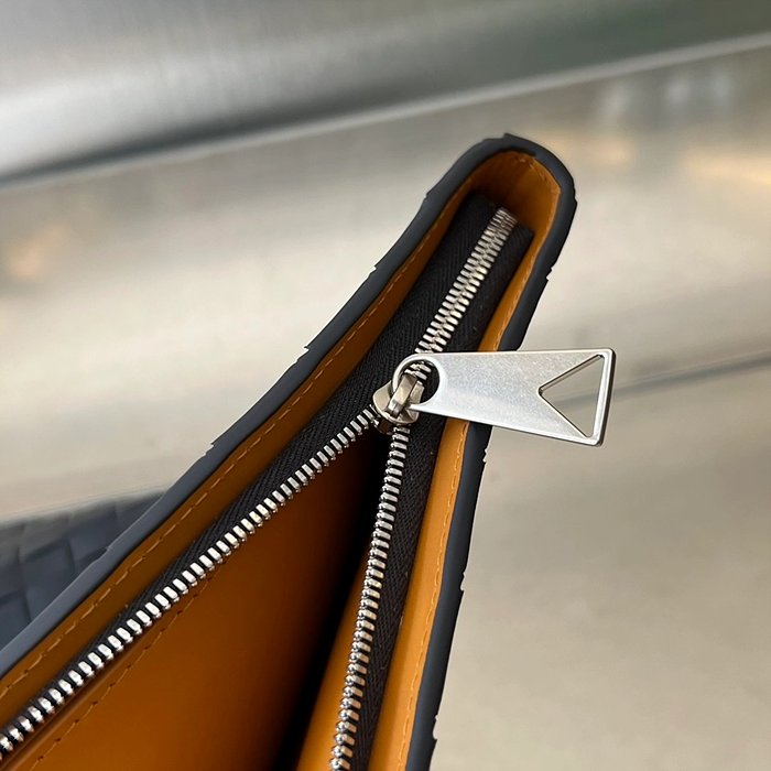 보테가베네타 하프 지퍼 파우치 클러치백 (10COLOR) 레플리카 미러급 SA급 S급 고퀄리티  [남성여성공용] - best 65