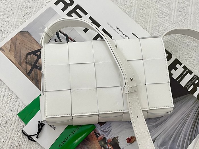 보테가 레플리카 인트레치아토 카세트백 578004 70