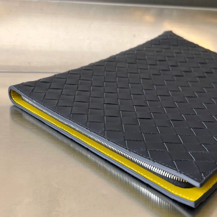 보테가베네타 하프 지퍼 파우치 클러치백 (10COLOR) 레플리카 미러급 SA급 S급 고퀄리티  [남성여성공용] - best 74