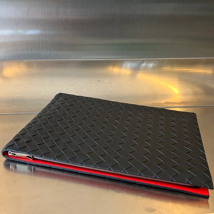 보테가베네타 하프 지퍼 파우치 클러치백 (10COLOR) 레플리카 미러급 SA급 S급 고퀄리티  [남성여성공용] - best 76