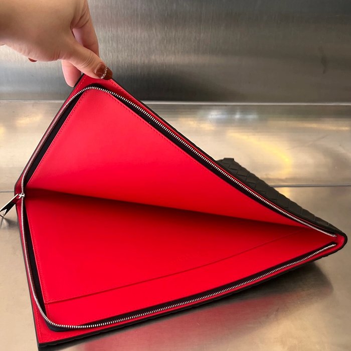 보테가베네타 하프 지퍼 파우치 클러치백 (10COLOR) 레플리카 미러급 SA급 S급 고퀄리티  [남성여성공용] - best 81