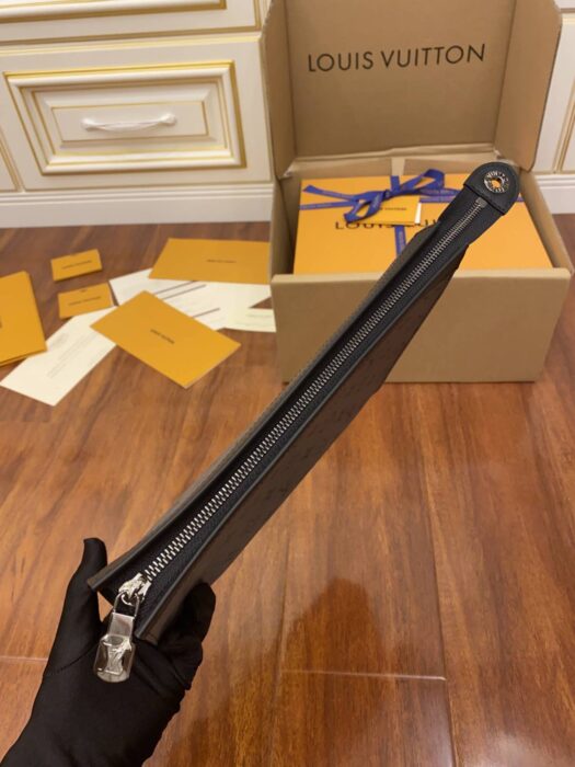 루이비통 포쉐트 보야주 파우치 클러치백 레플리카 미러급 SA급 S급 고퀄리티  [남성여성공용] 2