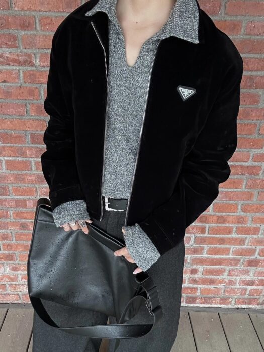 프라다 벨벳 데님 블루종 자켓 블랙 레플리카 미러급 SA급 S급 고퀄리티 하이엔드 최상급 의류 [남성여성공용] 15