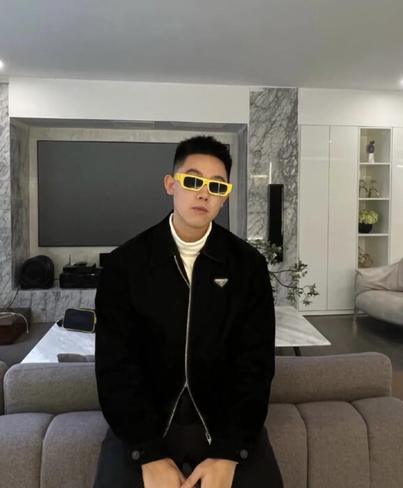 프라다 벨벳 데님 블루종 자켓 블랙 레플리카 미러급 SA급 S급 고퀄리티 하이엔드 최상급 의류 [남성여성공용] 18