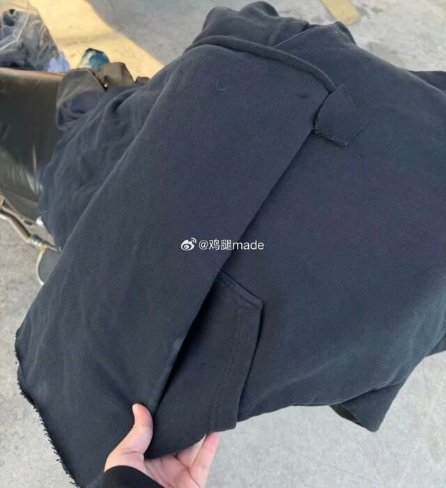 발렌시아가 모노그램 자수 OS핏 후드티 2컬러 레플리카 미러급 SA급 S급 고퀄리티 하이엔드 최상급 의류 [남성여성공용] 13