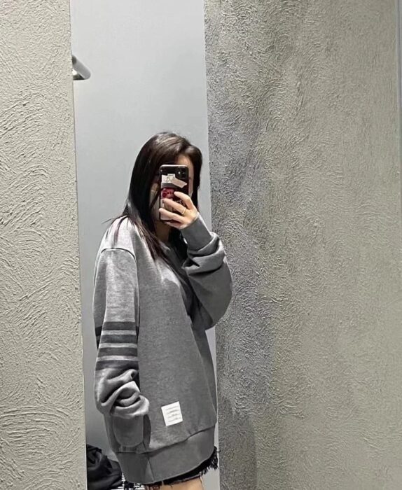 톰브라운 사선 크루넥 맨투맨 2컬러 레플리카 미러급 SA급 S급 고퀄리티 하이엔드 최상급 의류 [남성여성공용] 5