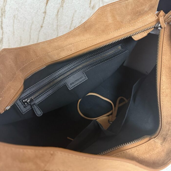 발렌시아가 르 시티 빅 라지 스웨이드 앰버 레플리카 미러급 SA급 S급 고퀄리티 최상급 하이엔드 가방 [남성여성공용] 3