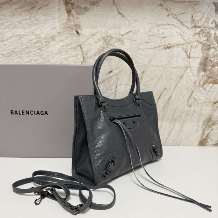 발렌시아가 르 시티 스몰 토트백 다크 그레이 레플리카 미러급 SA급 S급 고퀄리티 최상급 하이엔드 가방 [여성] 4
