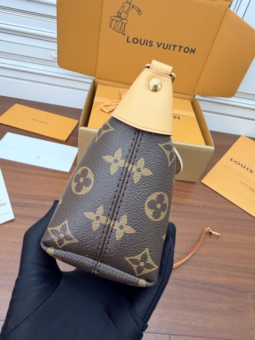 루이비통 포쉐트 미아 M26191 레플리카 미러급 SA급 S급 고퀄리티 최상급 하이엔드 가방 [여성] 6