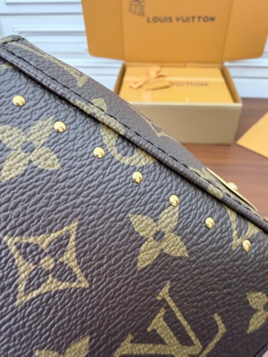 루이비통 트렁키 이스트 웨스트 모노그램 M27266 레플리카 미러급 SA급 S급 고퀄리티 최상급 하이엔드 가방 [여성] 9