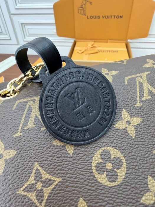 루이비통 트렁키 이스트 웨스트 모노그램 M27266 레플리카 미러급 SA급 S급 고퀄리티 최상급 하이엔드 가방 [여성] 12