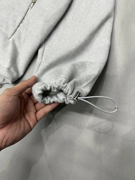 미우미우 지퍼 맨투맨 단색 자켓 그레이 레플리카 미러급 SA급 S급 고퀄리티 하이엔드 최상급 의류 [남성여성공용] 21