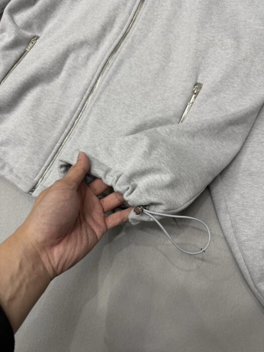 미우미우 지퍼 맨투맨 단색 자켓 그레이 레플리카 미러급 SA급 S급 고퀄리티 하이엔드 최상급 의류 [남성여성공용] 22