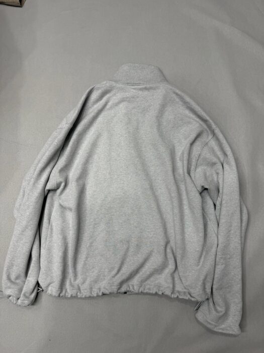 미우미우 지퍼 맨투맨 단색 자켓 그레이 레플리카 미러급 SA급 S급 고퀄리티 하이엔드 최상급 의류 [남성여성공용] 23