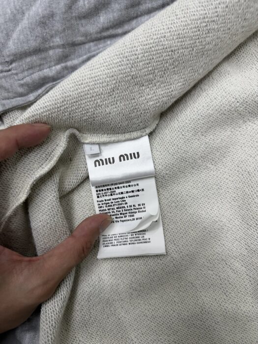 미우미우 지퍼 맨투맨 단색 자켓 그레이 레플리카 미러급 SA급 S급 고퀄리티 하이엔드 최상급 의류 [남성여성공용] 26