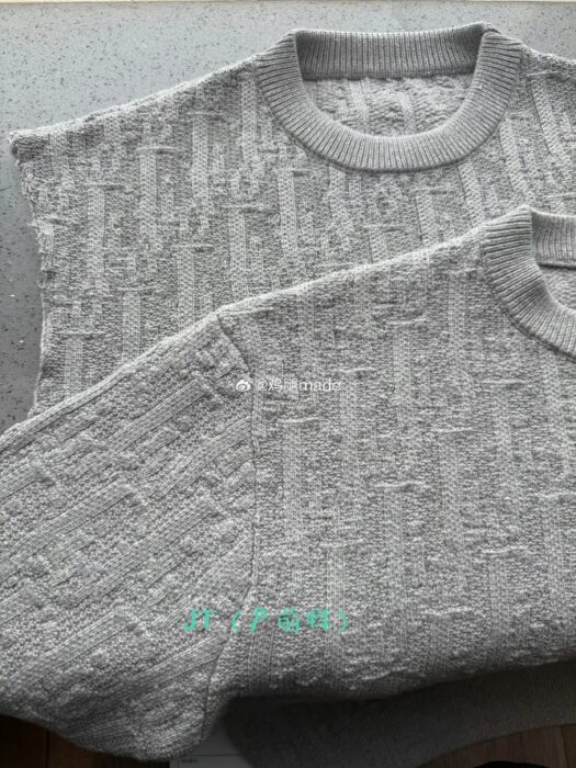 디올 오블리크 스웨터 그레이 코튼 블렌드 자카드 레플리카 미러급 SA급 S급 고퀄리티 하이엔드 최상급 의류 [남성여성공용] 12