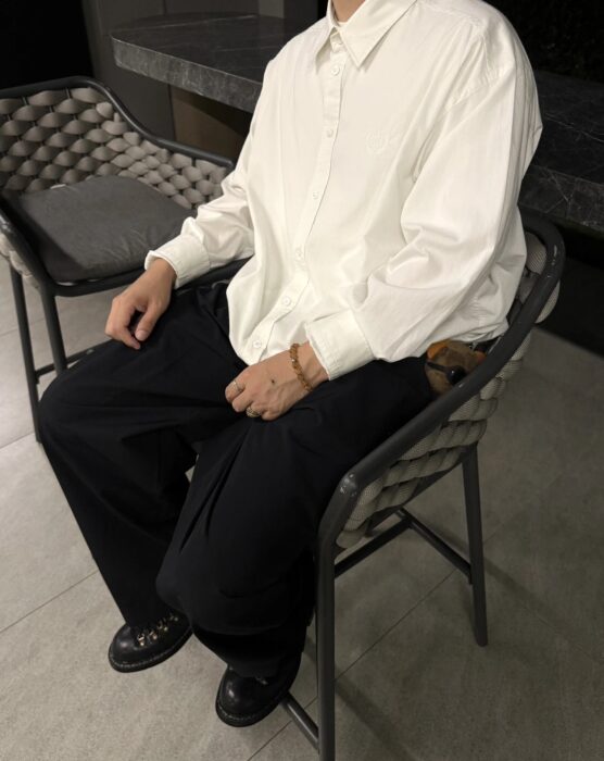 발렌시아가 BB 자수 순색 긴팔 셔츠 화이트 레플리카 미러급 SA급 S급 고퀄리티 하이엔드 최상급 의류 [남성여성공용] 3