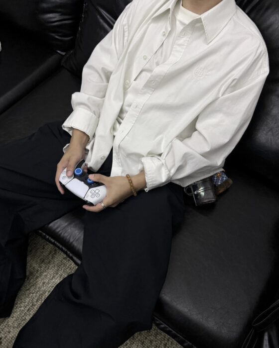 발렌시아가 BB 자수 순색 긴팔 셔츠 화이트 레플리카 미러급 SA급 S급 고퀄리티 하이엔드 최상급 의류 [남성여성공용] 4