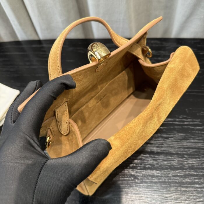 자크뮈스 탑 핸들 백 호박색 스웨이드 스몰 레플리카 미러급 SA급 S급 고퀄리티 최상급 하이엔드 가방 [여성] 3