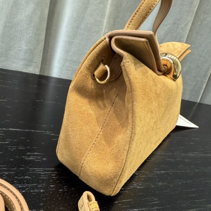 자크뮈스 탑 핸들 백 호박색 스웨이드 스몰 레플리카 미러급 SA급 S급 고퀄리티 최상급 하이엔드 가방 [여성] 5