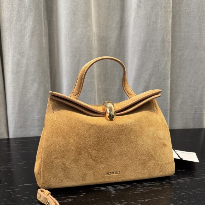 자크뮈스 탑 핸들 백 호박색 스웨이드 스몰 레플리카 미러급 SA급 S급 고퀄리티 최상급 하이엔드 가방 [여성] 4