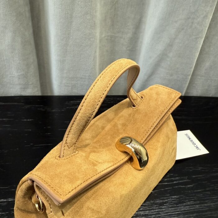 자크뮈스 탑 핸들 백 호박색 스웨이드 스몰 레플리카 미러급 SA급 S급 고퀄리티 최상급 하이엔드 가방 [여성] 14