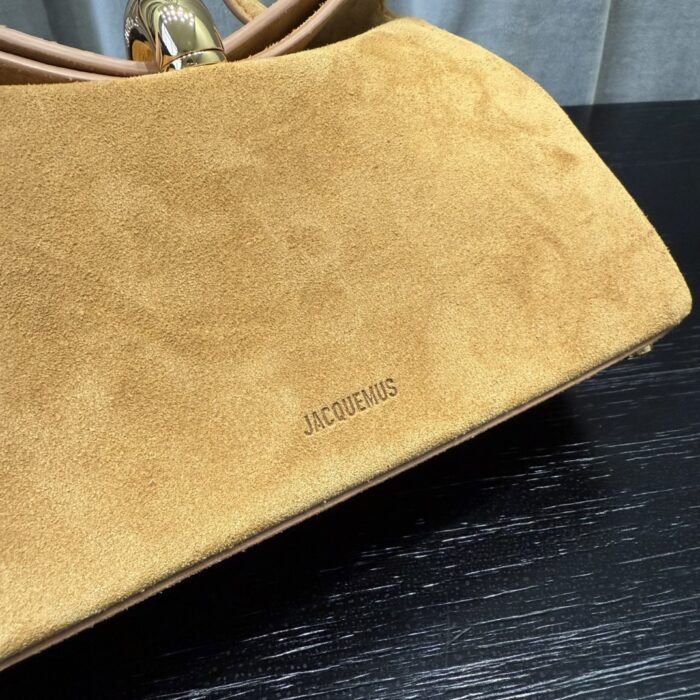 자크뮈스 탑 핸들 백 호박색 스웨이드 스몰 레플리카 미러급 SA급 S급 고퀄리티 최상급 하이엔드 가방 [여성] 16