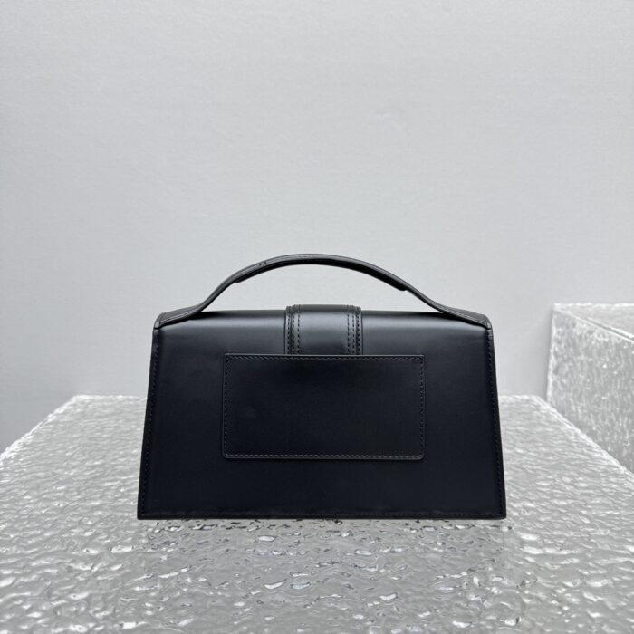 자크뮈스 밤비노 크로스바디 플랩백 블랙 금장 유광 레더 레플리카 미러급 SA급 S급 고퀄리티 최상급 하이엔드 가방 [여성] 3
