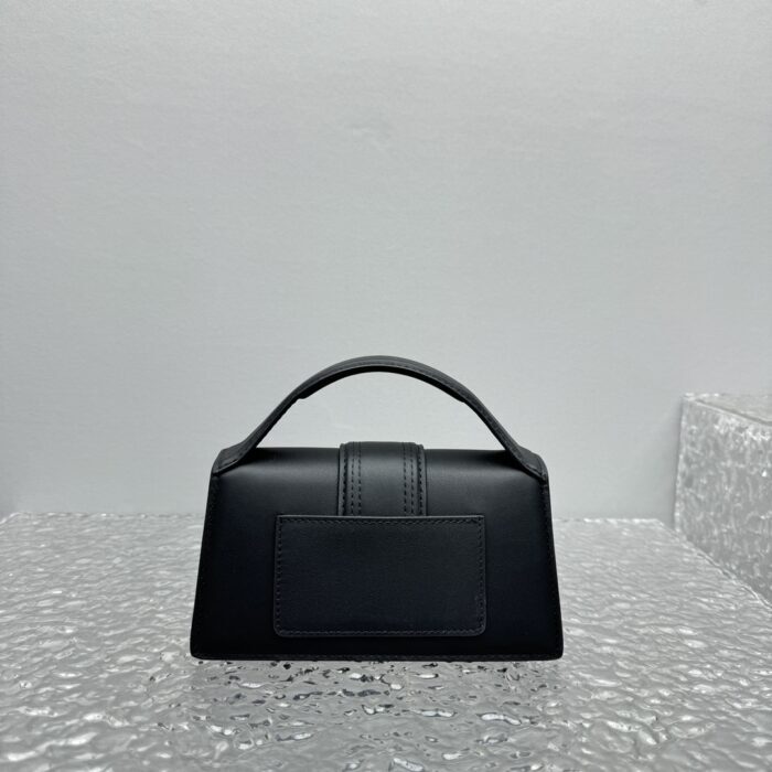 자크뮈스 밤비노 크로스바디 플랩백 블랙 스몰 은장 무광 레더 레플리카 미러급 SA급 S급 고퀄리티 최상급 하이엔드 가방 [여성] 2