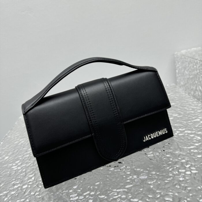 자크뮈스 밤비노 크로스바디 플랩백 블랙 은장 무광 레더 레플리카 미러급 SA급 S급 고퀄리티 최상급 하이엔드 가방 [여성] 5