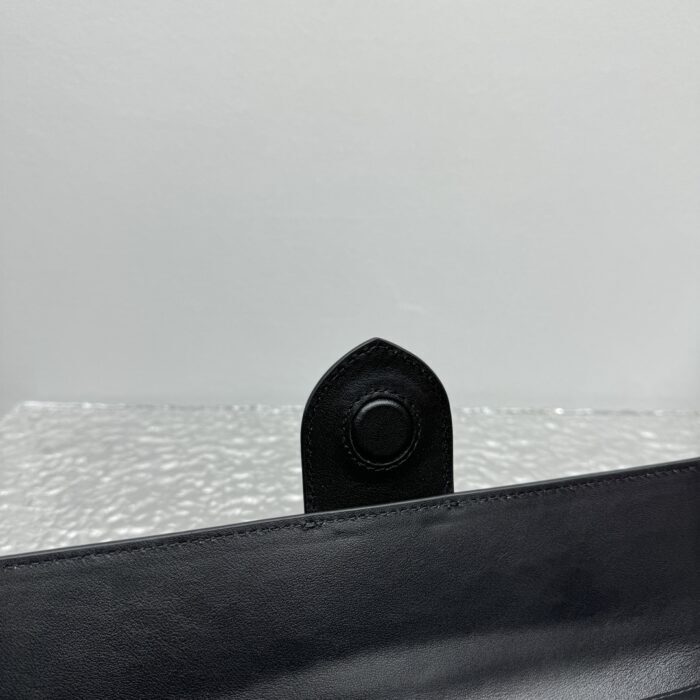 자크뮈스 르 밤비노 롱 플랩백 블랙 금장 레플리카 미러급 SA급 S급 고퀄리티 최상급 하이엔드 가방 [여성] 10