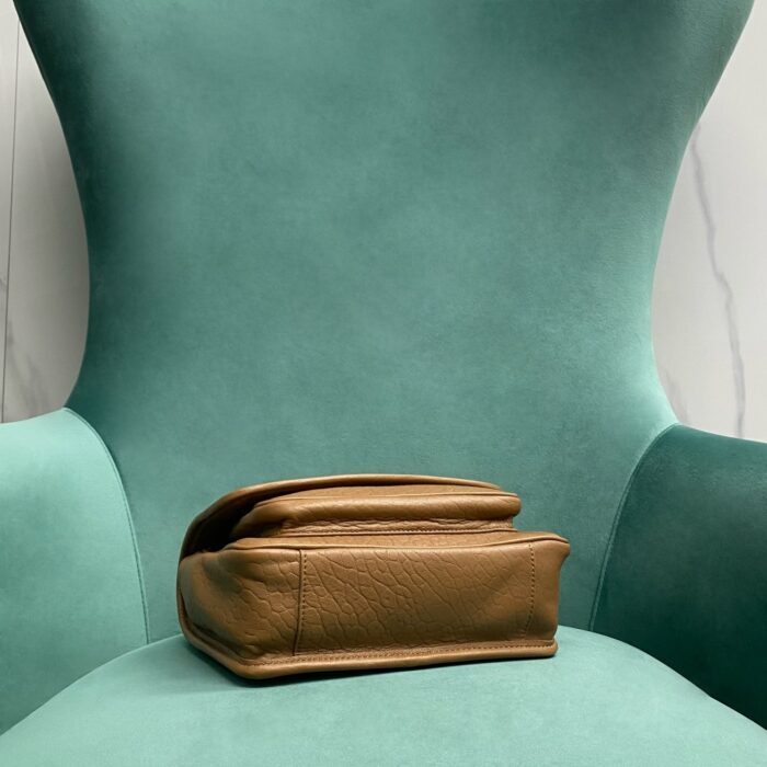 생로랑 니키 그레인드 램스킨 꼬냑 금장 633179 레플리카 미러급 SA급 S급 고퀄리티 최상급 하이엔드 가방 [여성] 5