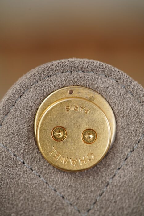 샤넬 25C 미니 핸드백 금장 스웨이드 골드 메탈 그레이 레플리카 미러급 SA급 S급 고퀄리티 최상급 하이엔드 가방 [여성] 18