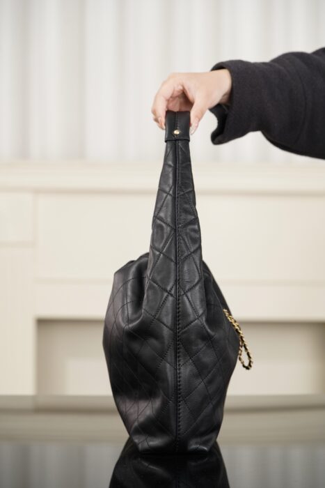 샤넬 26C 호보 백 블랙 금장 레플리카 미러급 SA급 S급 고퀄리티 최상급 하이엔드 가방 [여성] 5