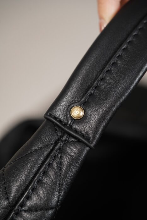 샤넬 26C 호보 백 블랙 금장 레플리카 미러급 SA급 S급 고퀄리티 최상급 하이엔드 가방 [여성] 14