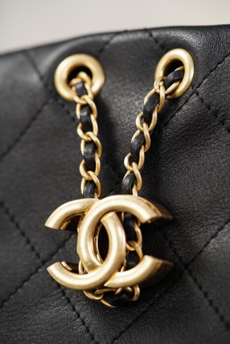 샤넬 26C 호보 백 블랙 금장 레플리카 미러급 SA급 S급 고퀄리티 최상급 하이엔드 가방 [여성] 8