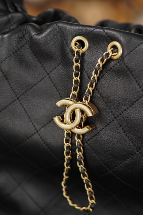 샤넬 26C 호보 백 블랙 금장 레플리카 미러급 SA급 S급 고퀄리티 최상급 하이엔드 가방 [여성] 7