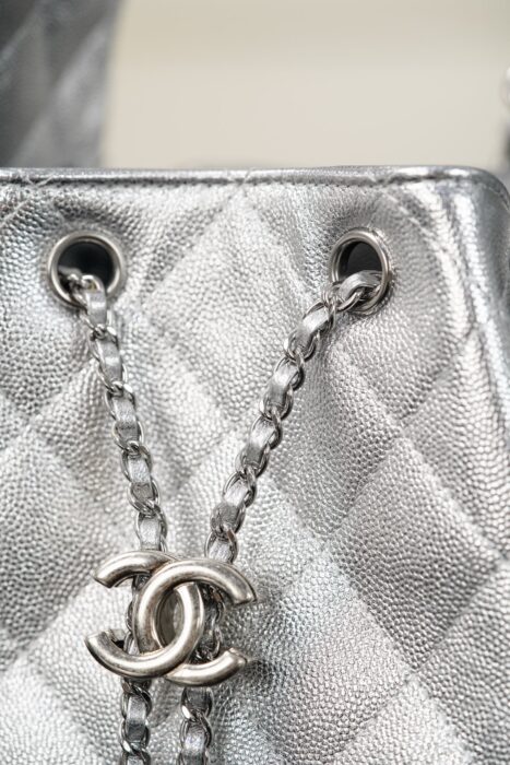 샤넬 25 미니 핸드백 그레인드 카프스킨 실버 메탈 실버 레플리카 미러급 SA급 S급 고퀄리티 최상급 하이엔드 가방 [여성] 8