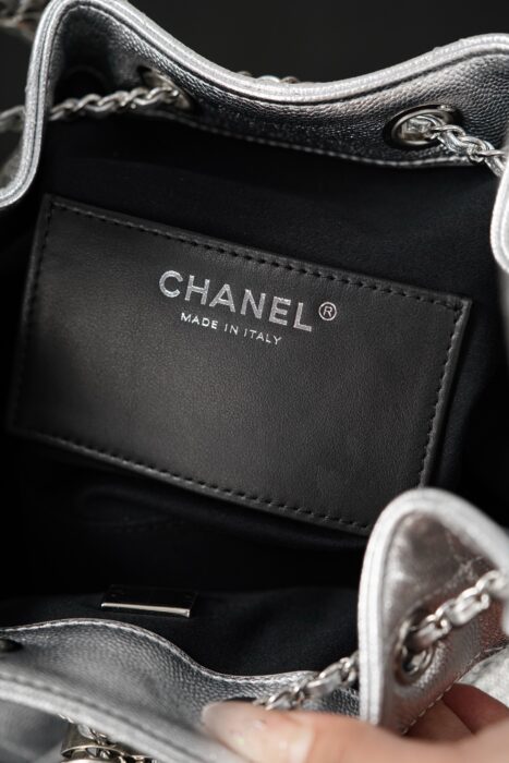 샤넬 25 미니 핸드백 그레인드 카프스킨 실버 메탈 실버 레플리카 미러급 SA급 S급 고퀄리티 최상급 하이엔드 가방 [여성] 16